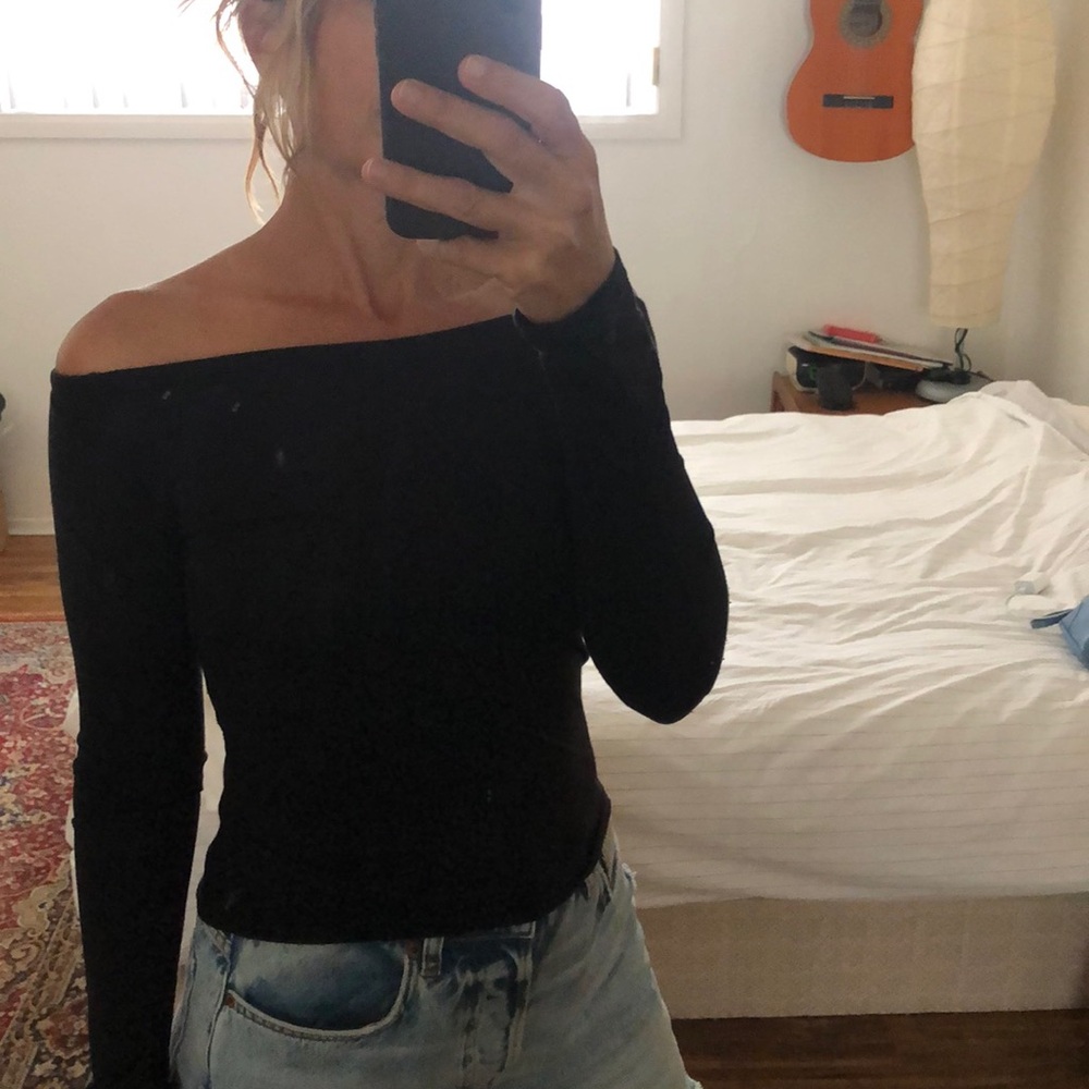 Amadi off shoulder top from 🌼ANTHROPOLOGIE🌼